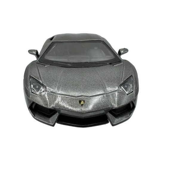 Kinsmart Lamborghini Aventador LP 700-4 Model Car Silver 1/36 Scale KT5355 - Picture 3 of 12
